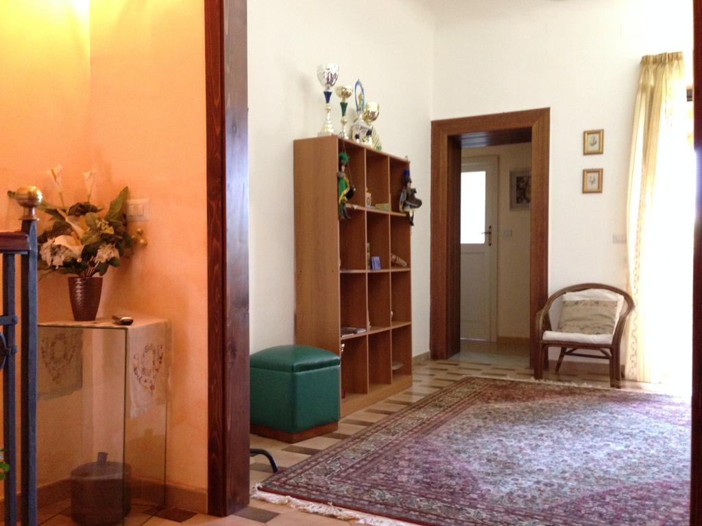 B&B Mar Tirreno บาร์เชลโลนา-ปอซโซ ดี กอตโต ภายนอก รูปภาพ