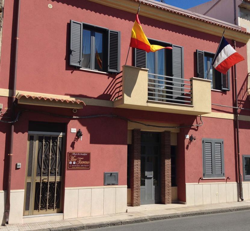 B&B Mar Tirreno บาร์เชลโลนา-ปอซโซ ดี กอตโต ภายนอก รูปภาพ